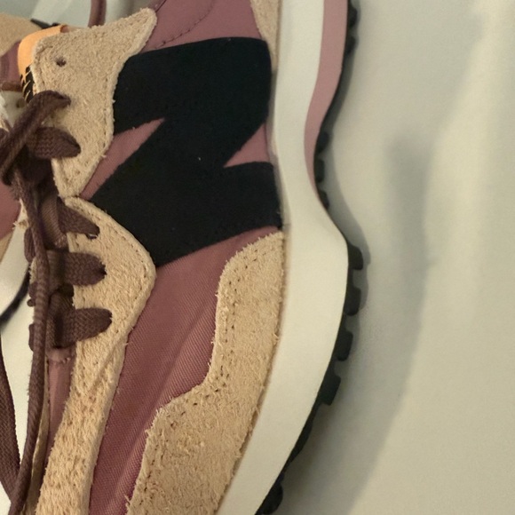 New Balance 327 EUC Women's Sneakers in Pink and Tan - Picture 8 of 11